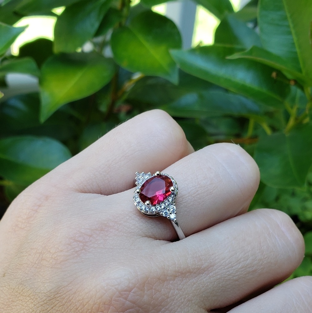 925 Sterling Silver Red CZ Ring - Picture 5 of 6
